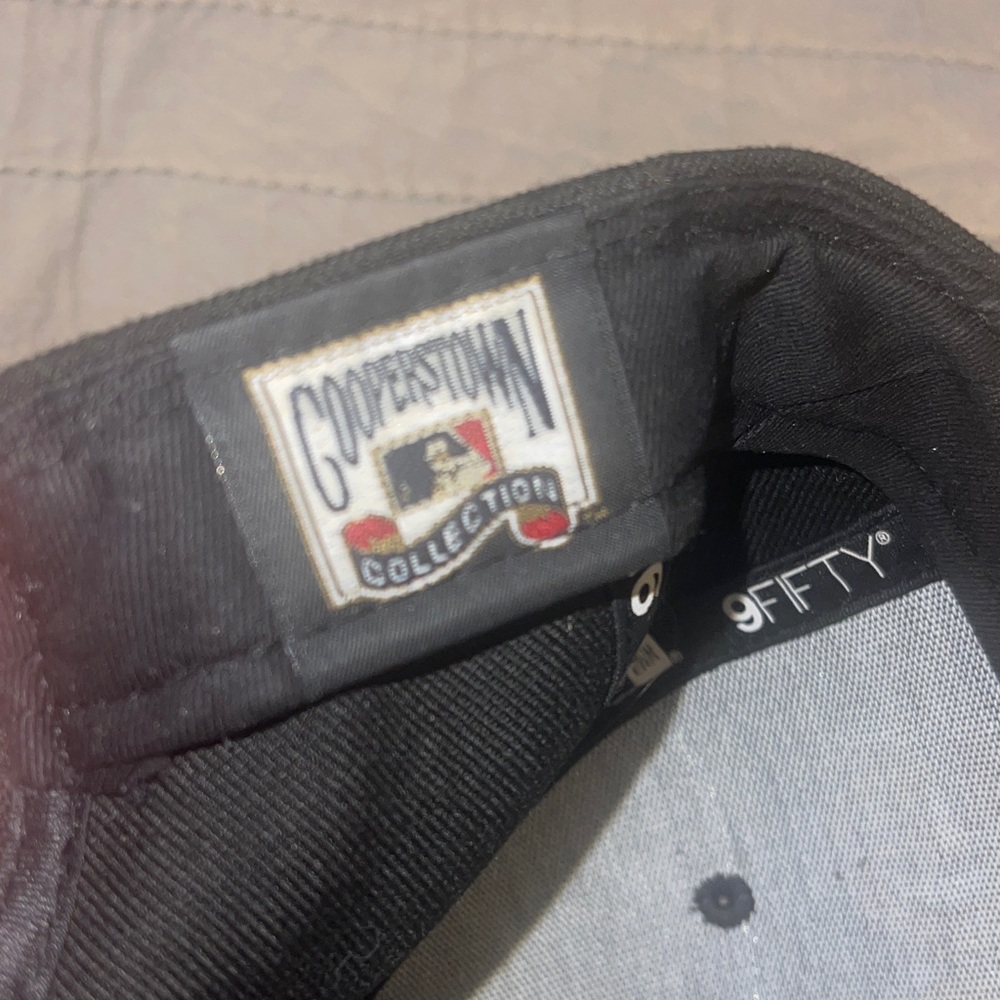 Black Dodgers Cap with Multicolor Logo- Cooperstown Collection- New Era - Picture 4 of 8